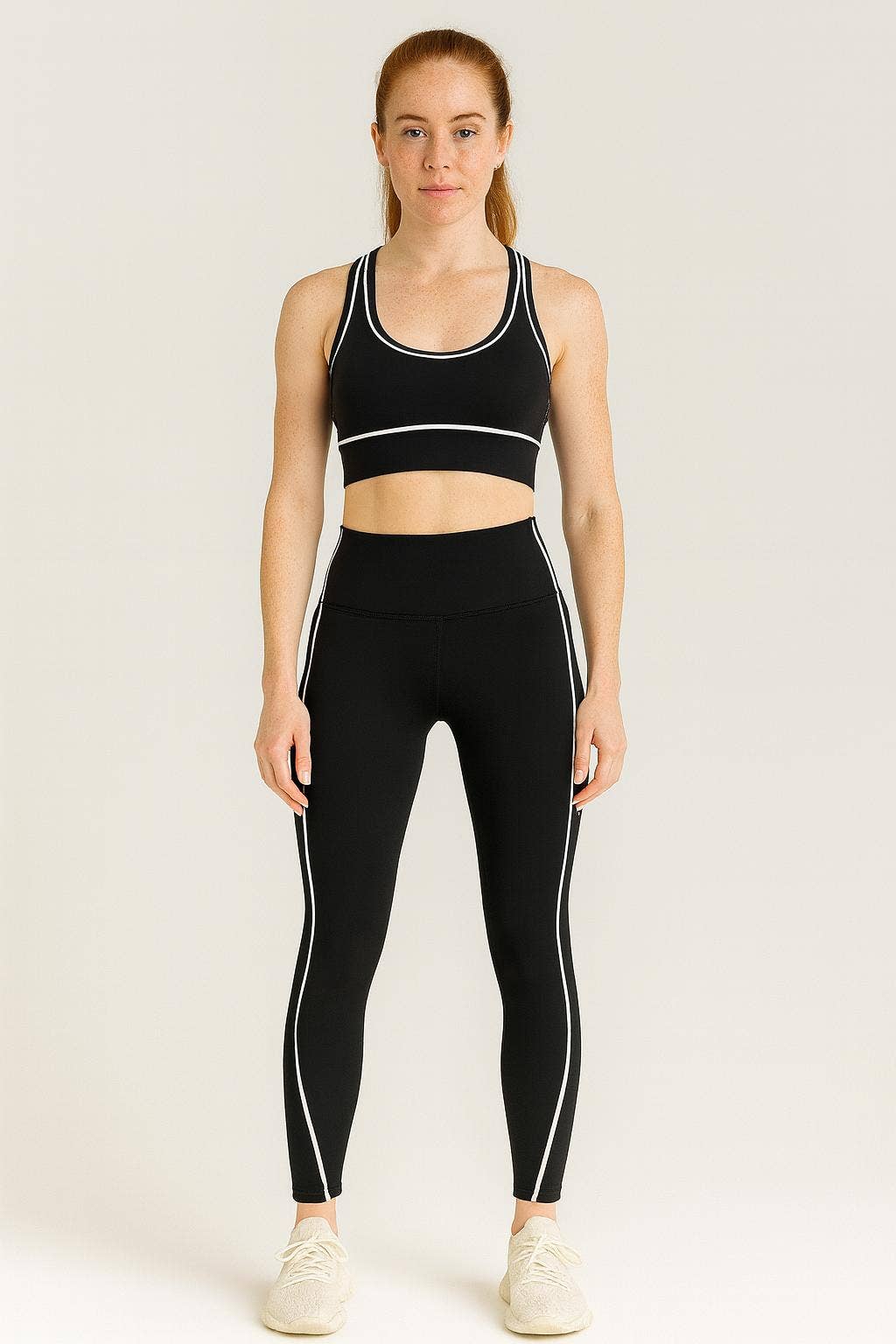 Active wear sports bra with yoga pants set w/contrast trim